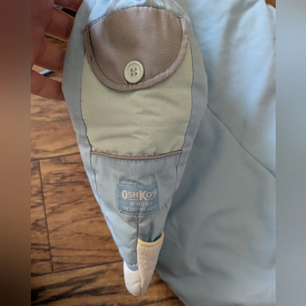 $ OshKosh B'gosh Light Blue Top‎ Pilot Footie